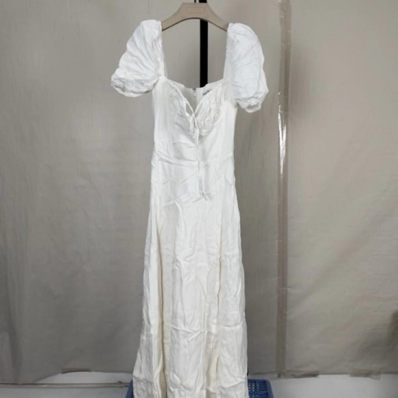Elegant White Puff Sleeve Dress house of cb xs  tallulah white midi - Picture 3 of 6